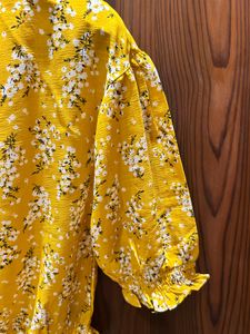 Chic Yellow Floral Puff Sleeve Top