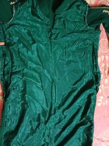 Emerald Green Embroidered Kurti 1000cash/5000coin
