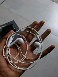 Combo Offer Noise Buds Vs102,Apple Wired Earphone