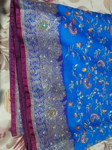 Blue Saree With Magenta Embroidered Blouse