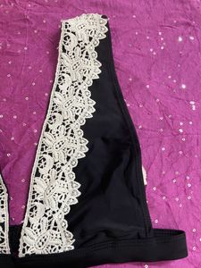 Women Black Lace Brallete V Neck