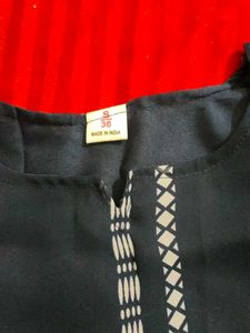 Stylish Western Kurta – A Perfect Fusion of Tradit