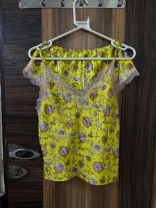 Floral Lace Trim Nightsuit Set w Cami And Shorts