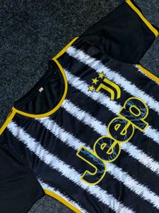 JUVENTUS FOOTBALL JERSEY