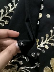 Short Kurti And Pant...