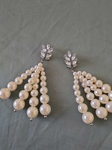 ODETTE Pearl Drop Earrings
