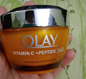 Olay Vitamin C + Peptide 24 Moisturizer
