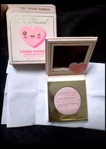 Too Faced Cheek Blushing Highlighter