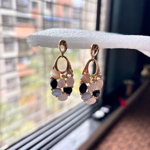 Elegant Oval Drop Earrings