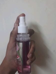 Dabur Gulabari Face Cleanser