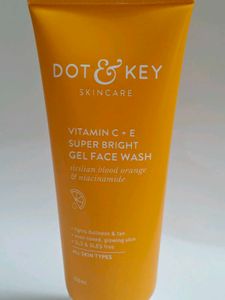 Dot &amp; Key Vitamin-C Face Wash