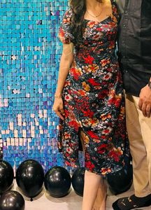 BODYCON DRESS