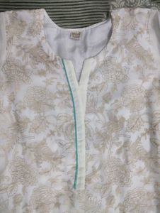Floral Embroidered Kurta Set