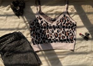 SHEIN-Cheetah Print Crop Top