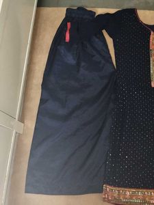 wedding wear dress with heavy dupatta work