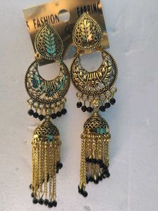 Golden and black Jhumka Earrings😍💝😁