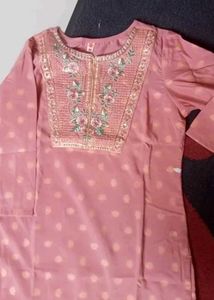 Elegant Pink Embroidered Kurta