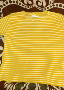 Basic Yellow And White Lining Tee🤍💛