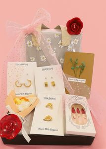 Rakhi Hamper For Sister