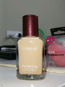 LAKME perfecting Liquid Foundation