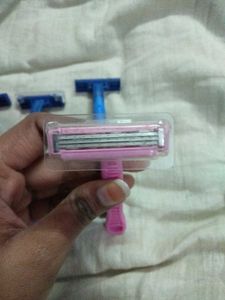 Disposable Razors - Set of 5