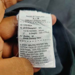 Nike Male Solid Hoodie - Chest 38