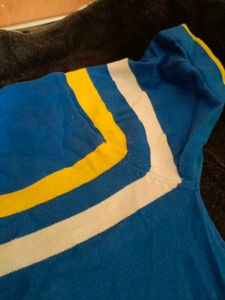 T-shirt With Vintage Fashion Style In Woolen Fabri