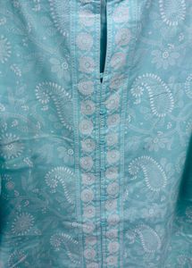 Avaasa Embroidered Kurta
