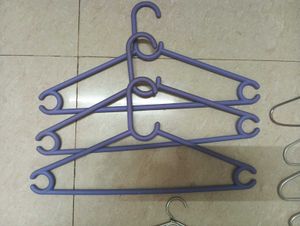 HANGERS (13 IN NUMBER)