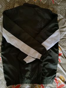 Nike Copy Windcheater For Sale Next To Original