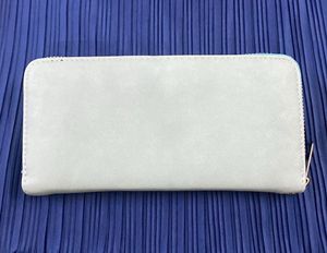 Mint Green Zipper Wallet – Stylish, Compact &amp; New