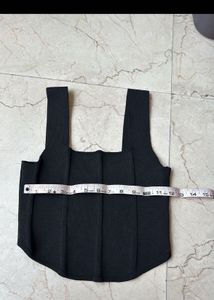 Crop Black Top