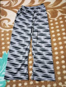 4 Girls Pants at 69 Rs, Hardly Used