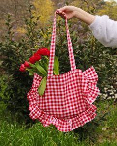 Sale💖Cute Ruffle Shoulder Bag🎀🌸
