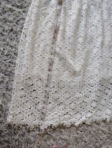 Daisy Lace Design skirt