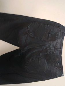 Black High-Waisted Skinny Jeans