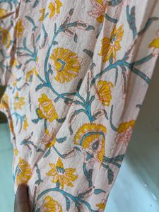 Floral Bullon Sleeves Kurti