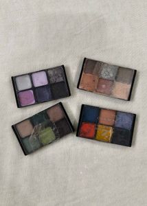 Set of 4 eyeshadow pallets