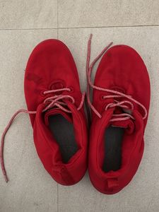 Neeman’s Red Wool sneakers