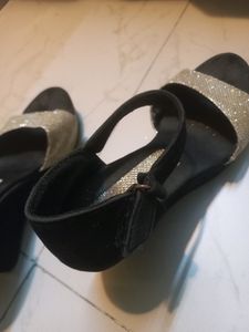 Golden-Black Wedge Heels!