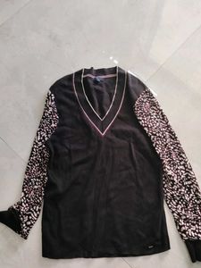 Stylish Patterned Sleeve Sweater