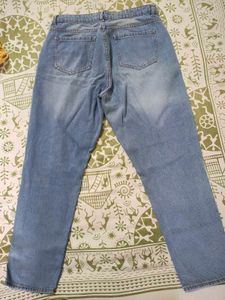 Ripped Mom Jeans