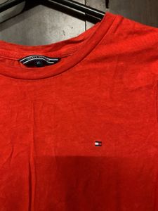 Tommy Hilfiger Red T-Shirt