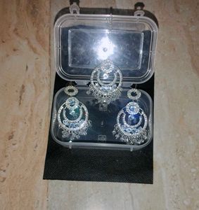 Earring And Mantika Set