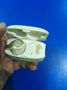 Earbuds