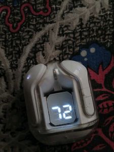 Ear Buds TWS | 20 HOURS BACKUP