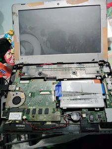 Asus Laptop NO HARDDISK Only Run On Ac