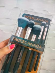 Faces Canada 5 In 1 Makeup Brushes
