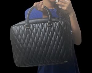 black shoulder bag / laptop