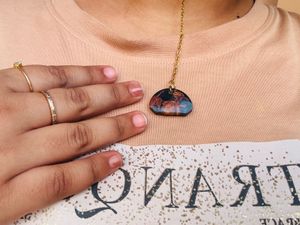 Unique real flower pendant chain